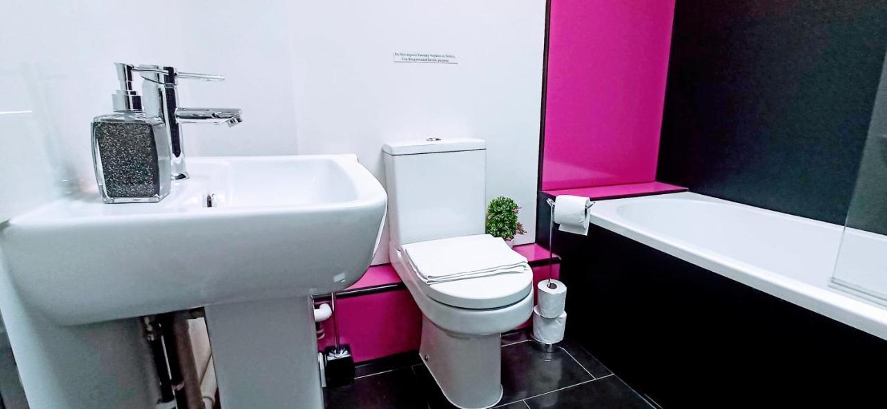 Brookview 2Br Flat Oxford City Centre Free Parking ภายนอก รูปภาพ