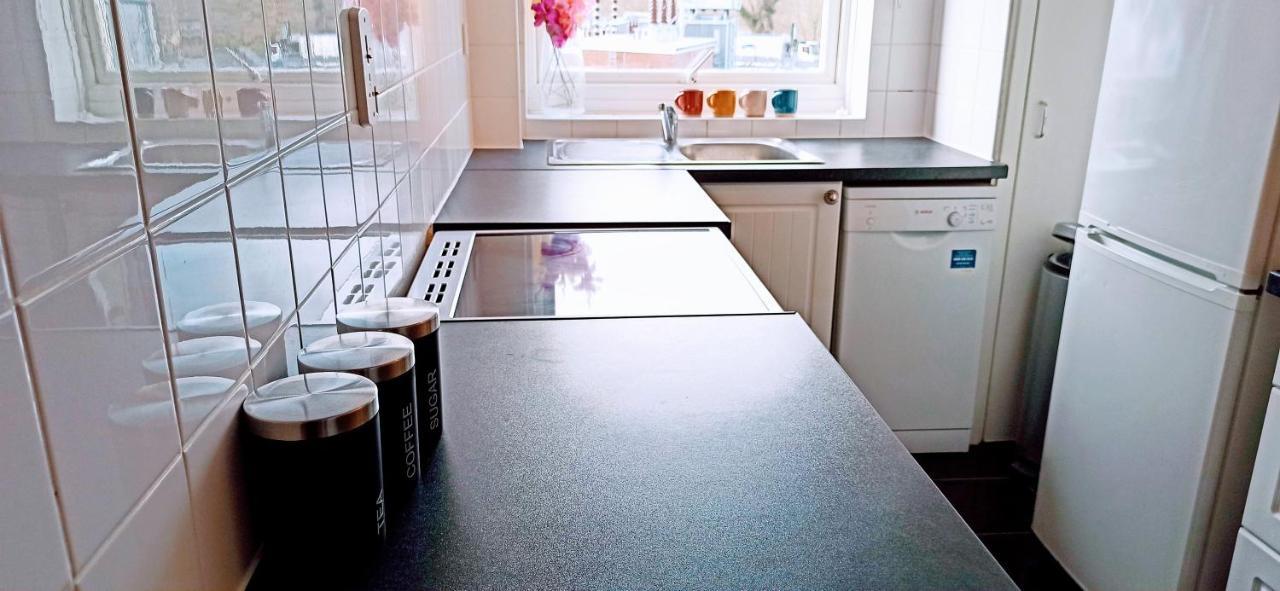Brookview 2Br Flat Oxford City Centre Free Parking ภายนอก รูปภาพ
