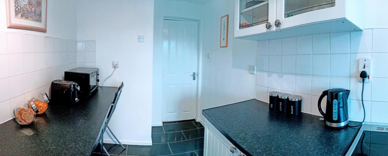 Brookview 2Br Flat Oxford City Centre Free Parking ภายนอก รูปภาพ